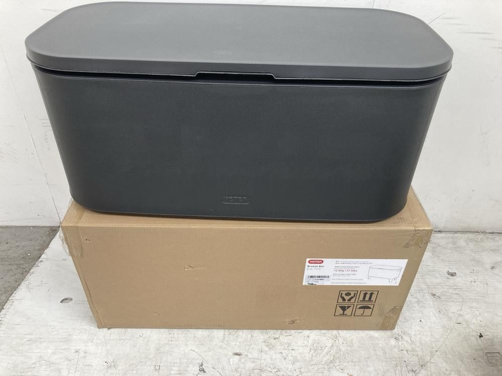 KETER BREEZE BAR IN GREY: LOCATION - BR8