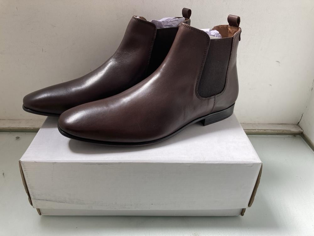FIND ALBANY LEATHER MENS CHELSEA BOOTS IN CHOCOLAT