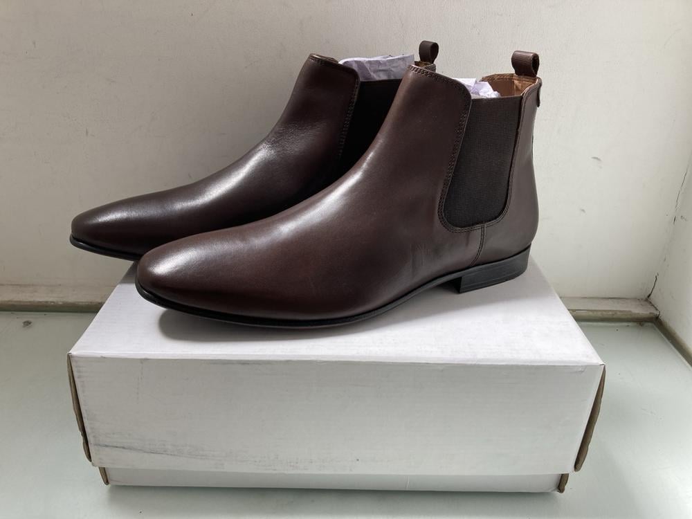 FIND ALBANY LEATHER MENS CHELSEA BOOTS IN CHOCOLAT