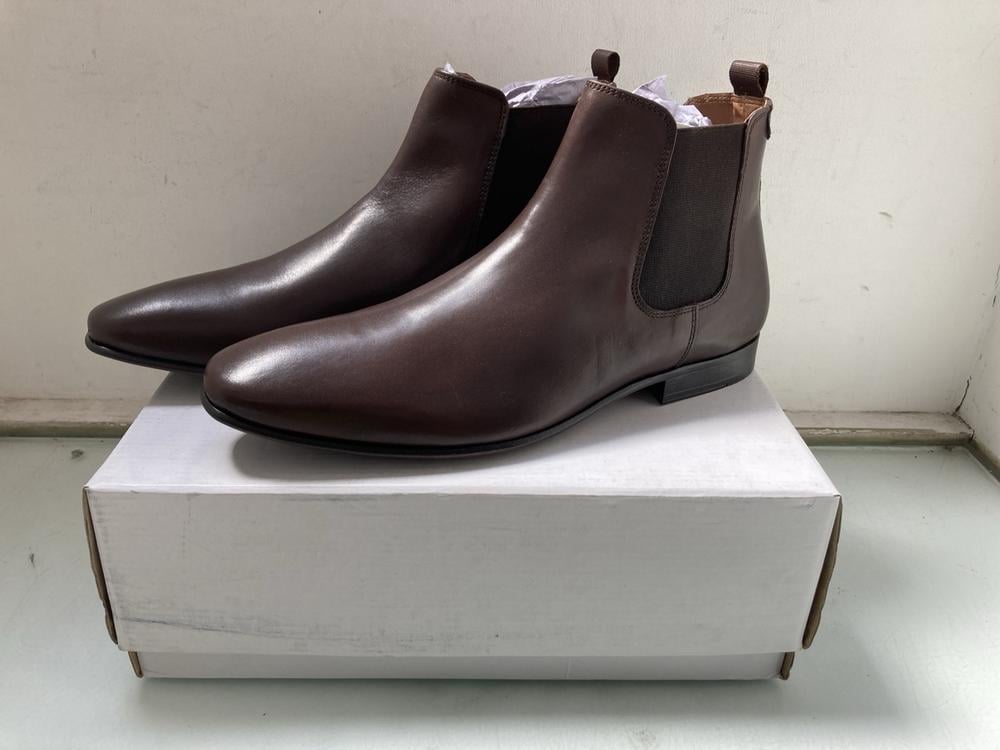 FIND ALBANY LEATHER MENS CHELSEA BOOTS IN CHOCOLAT