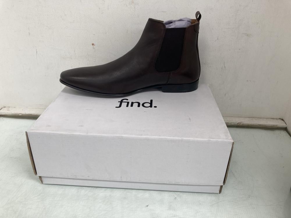 FIND ALBANY LEATHER MENS CHELSEA BOOTS IN CHOCOLAT