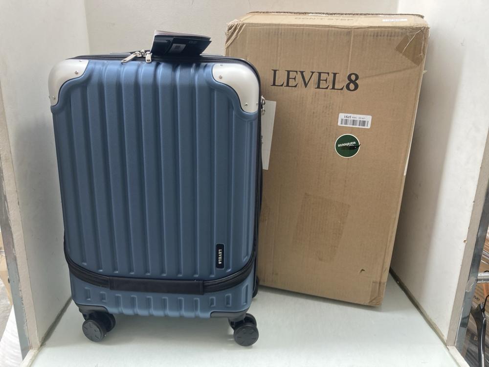 LEVEL 8 20" SUITCASE IN BLUE: LOCATION - BR15