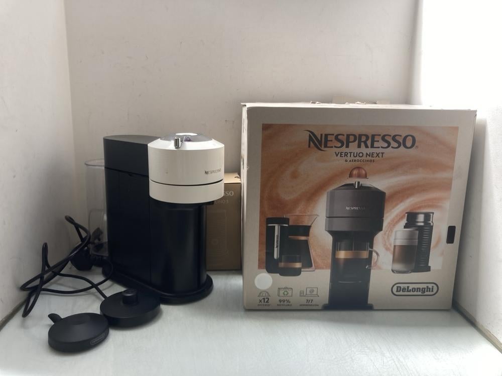 DELONGHI VERTUO NEXT NESPRESSO COFFEE MACHINE WITH