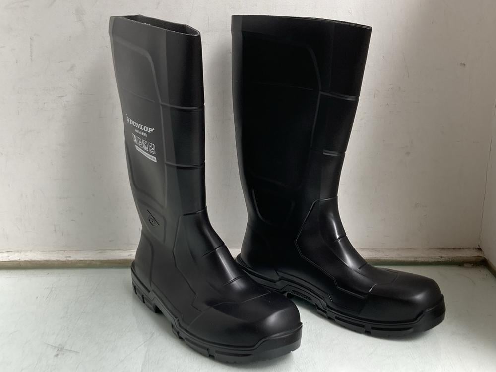 DUNLOP JOB GUARD WELLIES IN BLACK - UK 10: LOCATIO
