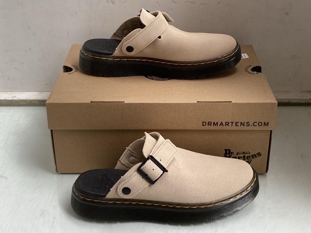 DR MARTEN CARLSON SUEDE MULES IN WARM SAND - UK 6: