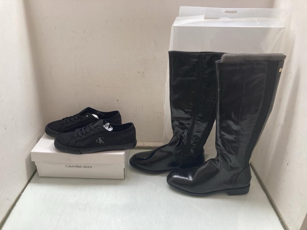 CALVIN KLEIN JEANS ESSENTIAL LOW CANVAS SHOES IN T