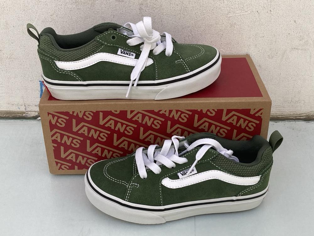 CHILDRENS VANS FILMORE GREEN TRAINERS UK SIZE 13.5