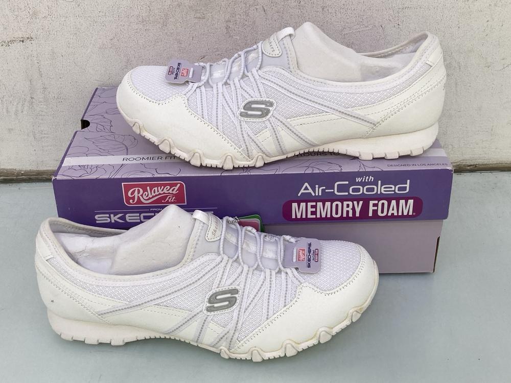SKECHERS AIR COOLED WITH MEMORY FOAM BIKERS LITE R