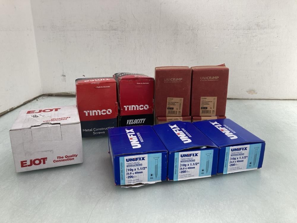 QTY OF ASSORTED SCREWS TO INCLUDE TIMCO SELF DRILL