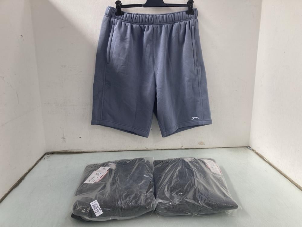 3 X ASSORTED SLAZENGER 2XL CLOTHING TO INCLUDE LIG
