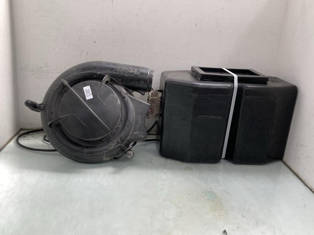 2 X ASSORTED HARDWARE ITEMS TO INCLUDE POLYTANK 4 