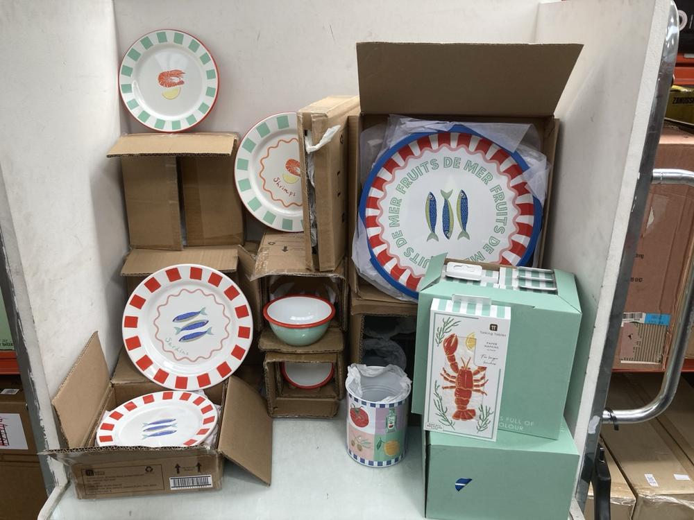 QTY OF ASSORTED TALKING TABLES ITEMS TO INCLUDE PA