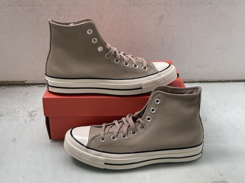 WOMENS CONVERSE CHUCK 70 HI TRAINERS IN BEIGE UK S