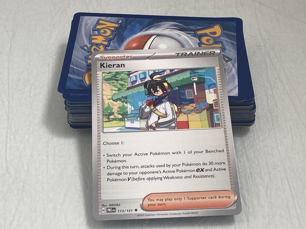 OVER 50 COLLECTIBLE POKÉMON TRADING CARDS INCLUDIN