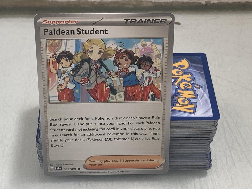 OVER 100 COLLECTIBLE POKÉMON TRADING CARDS INCLUDI