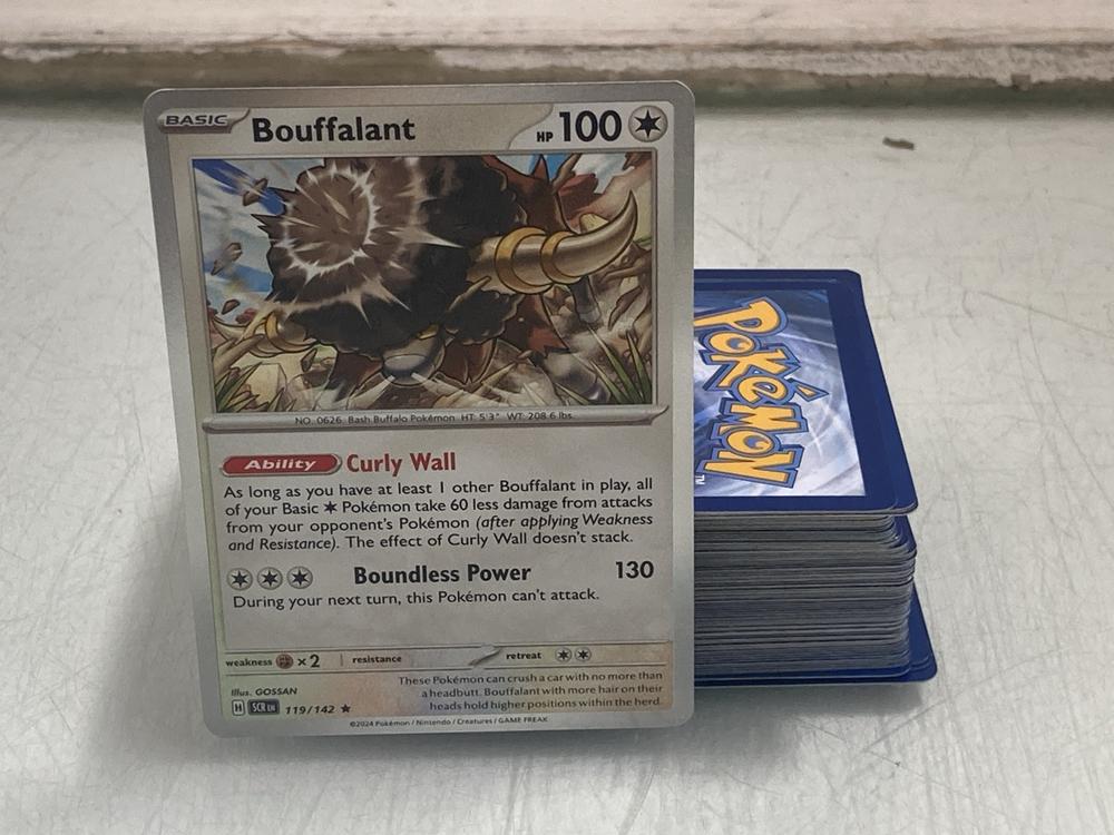 OVER 100 COLLECTIBLE POKÉMON TRADING CARDS INCLUDI