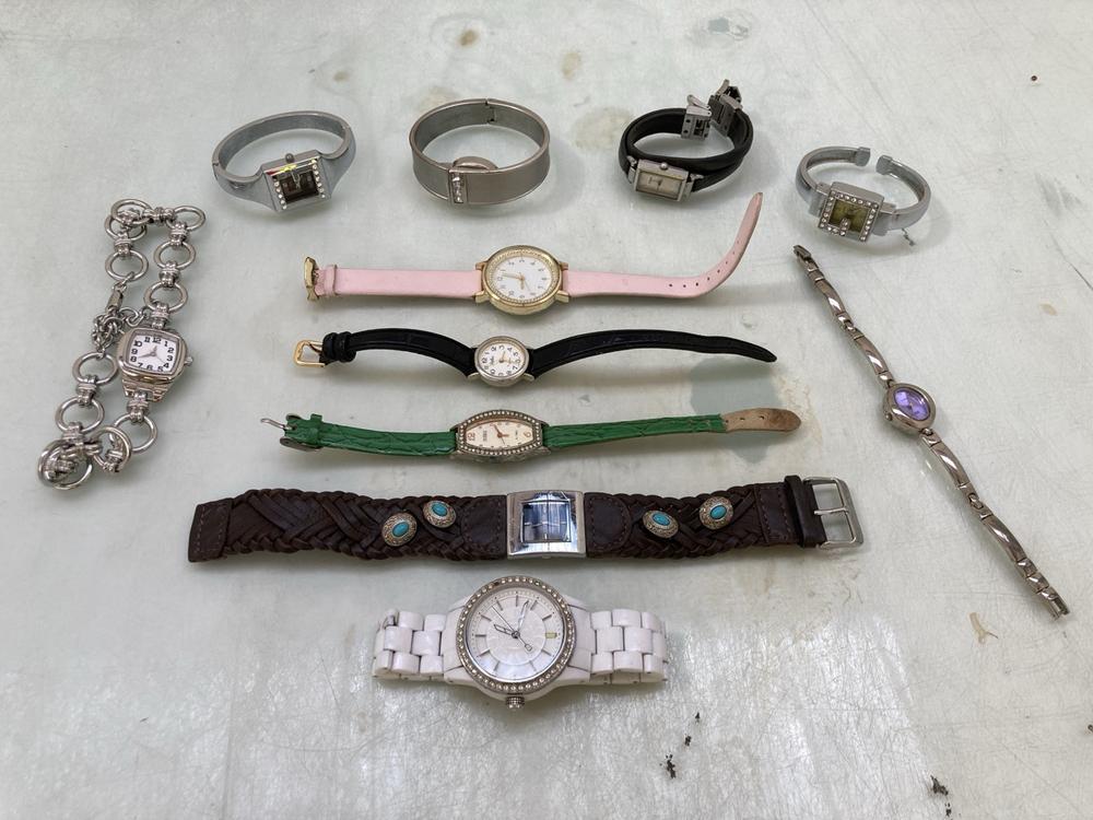 APPROX 10 X ASSORTED LADIES WRISTWATCHES - UNSORTE