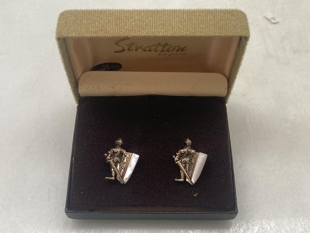 UNMARKED SILVER STRATTON OF LONDON GENTS CUFFLINKS