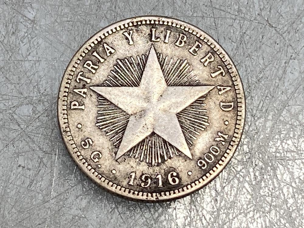 A 1916 CUBAN SILVER 20 CENTAVOS COIN, FINE: LOCATI