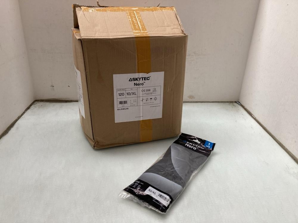 BOX OF 120 X SKYTEC NERO LATEX GLOVES IN BLACK - S