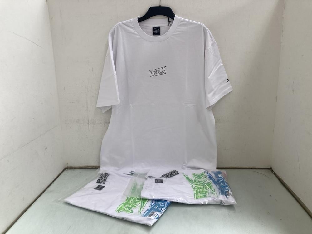 3 X ASSORTED TRICK BOXY LOGO T SHIRTS IN WHITE IN 