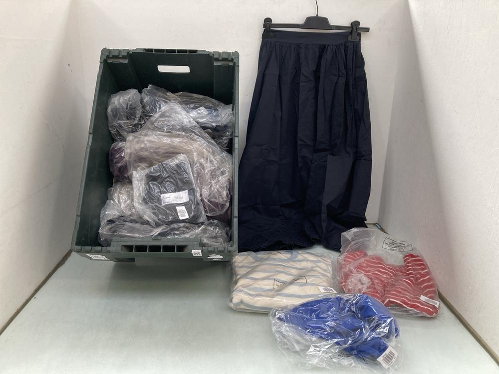 QTY OF ASSORTED JOHN LEWIS & PARTNERS CLOTHING IN 