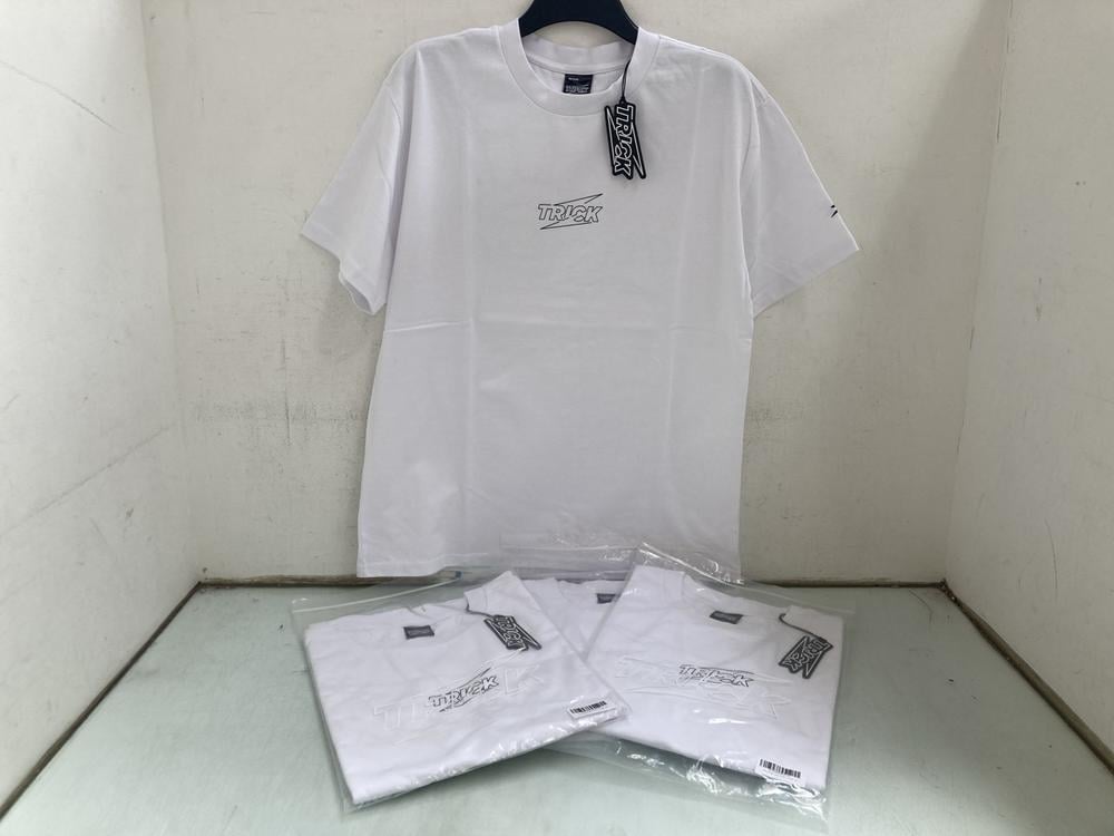 4 X TRICK BOXY LOGO T SHIRTS IN WHITE UK SIZE MEDI