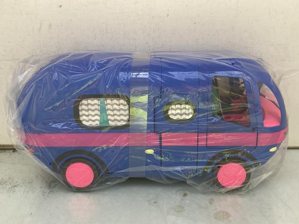 CHILDRENS OMG 4 IN 1 GLAMPER TOY SET: LOCATION - A