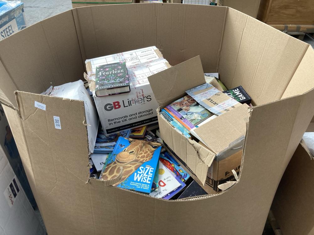 PALLET OF ASSORTED BOOKS TO INCLUDE FILTHY RICH FA