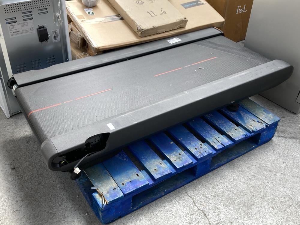 PELOTON TREAD CROSS TRAINING TREADMILL - MODEL: TA