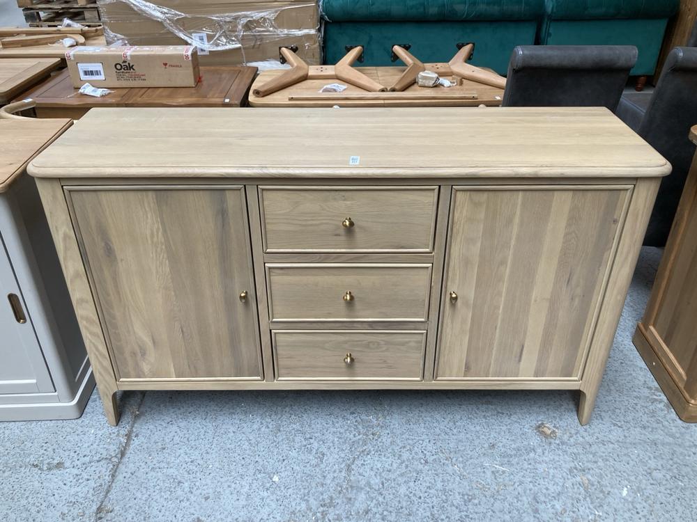 OAK FURNITURELAND NEWTON LIGHT NATURAL SOLID OAK L
