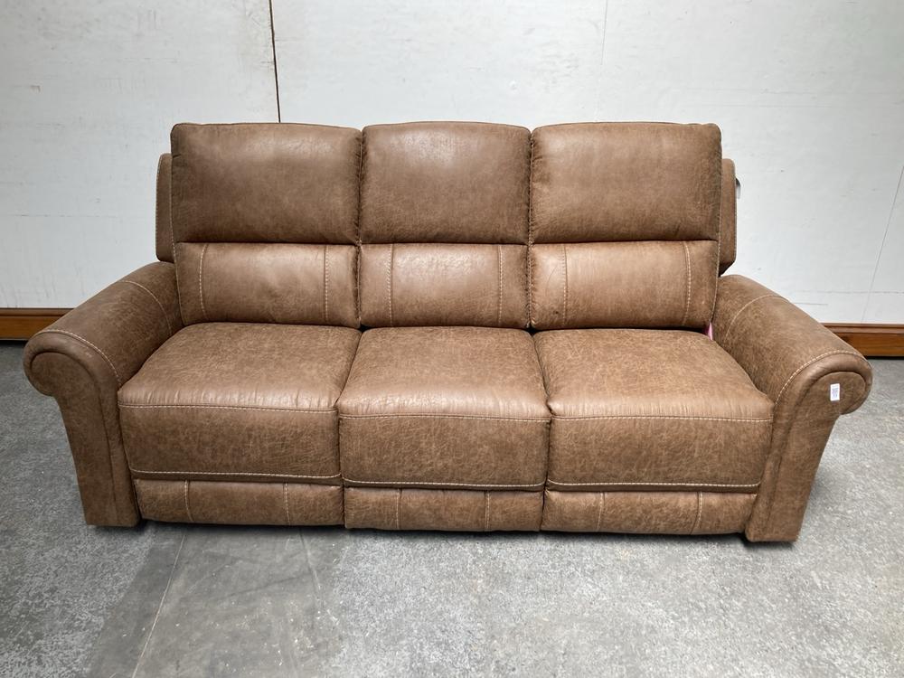 OAK FURNITURELAND COLORADO 3 SEATER ELECTRIC RECLI
