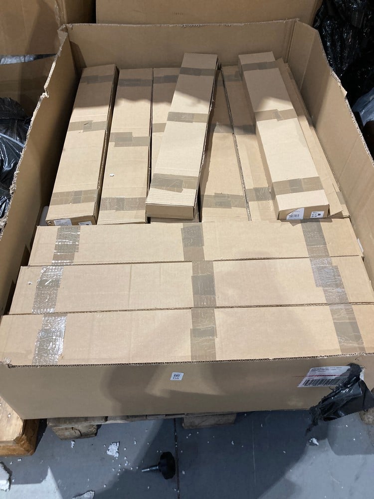 PALLET CONTAINING ALBERTS 690670 NUMBER PLATE MOUN