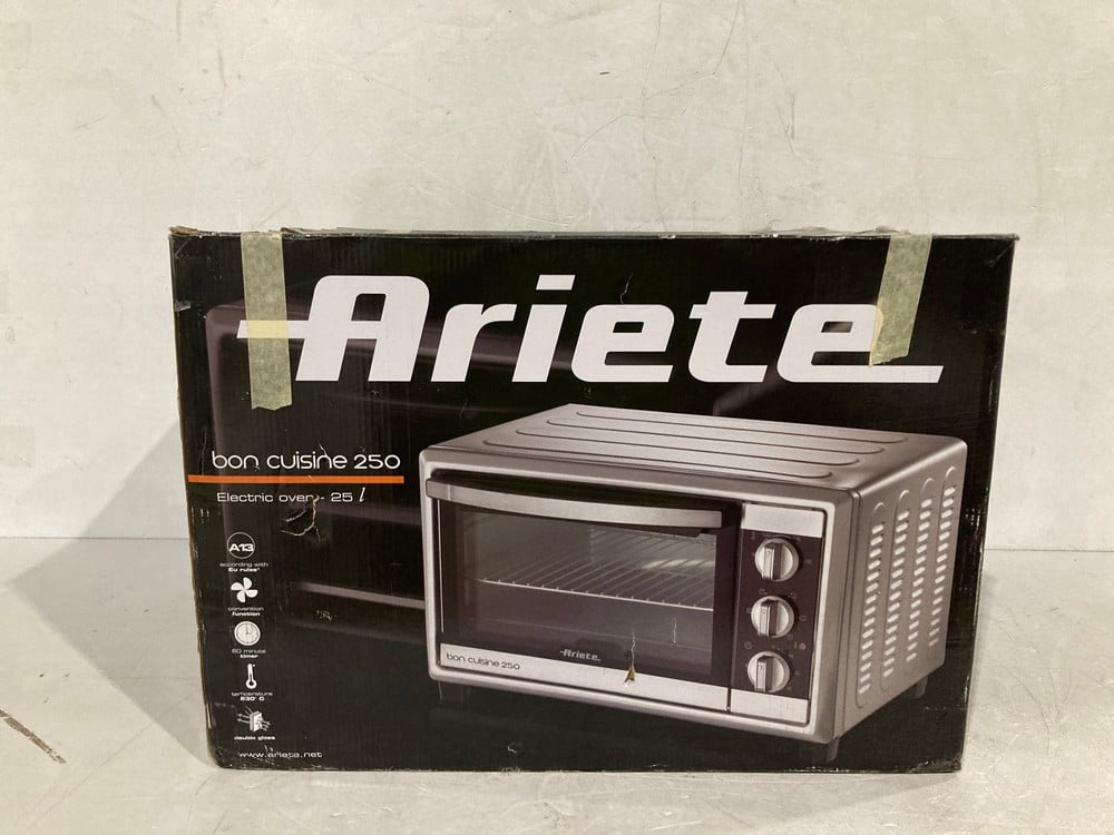 ARIETE BON CUISINE 250. MOD.984 FREESTANDING ELECT