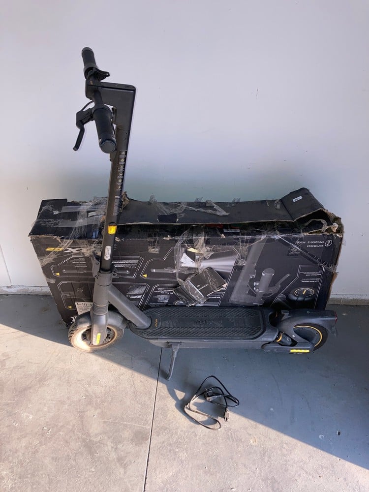 SEGWAY-NINEBOT, ELECTRIC SCOOTER, MAX G2 E MODEL F