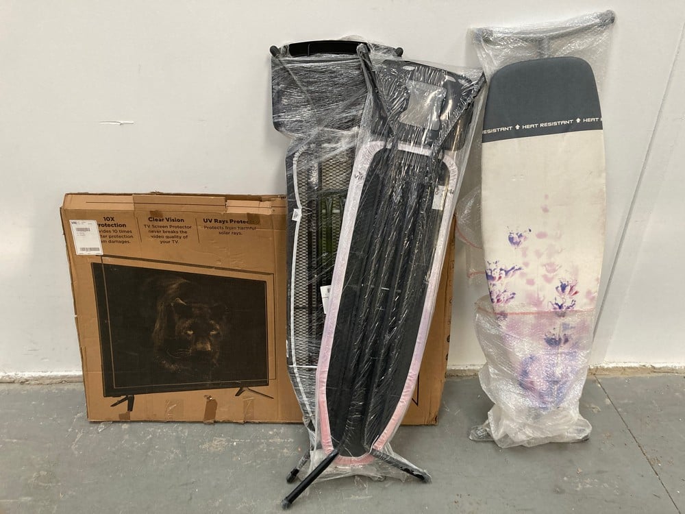 4 X A VARIETY OF HOUSEHOLD ITEMS, INCLUDING A VILE