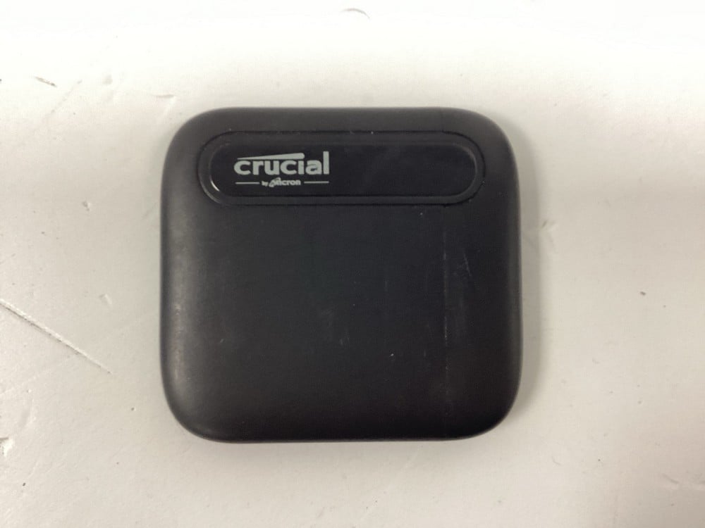 CRUCIAL X6 1 TB PORTABLE SSD, BLACK. (NO CASING OR