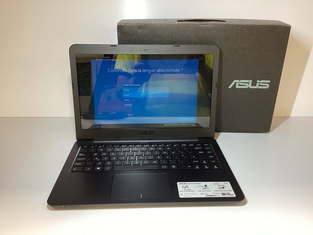 ASUS E402Y 64 GB LAPTOP (ORIGINAL RRP: €199.99) IN