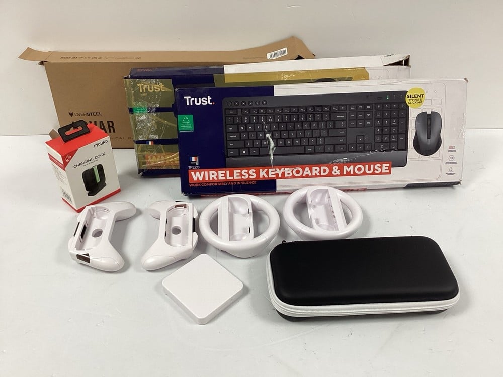 VARIOUS ITEMS INCLUDED IN THE OVERSTEEL KOVAR SET 