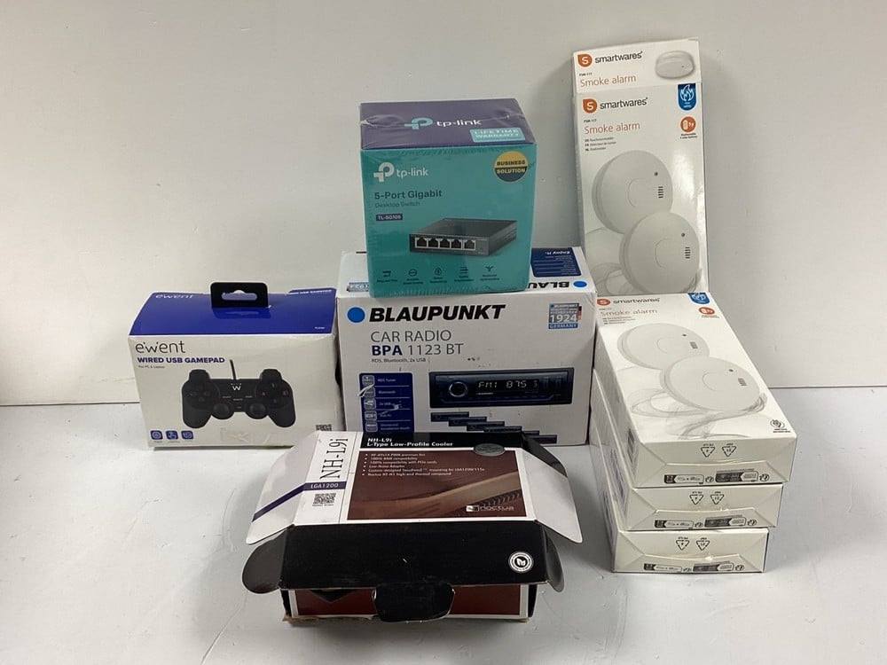 A RANGE OF TECHNOLOGY ITEMS, INCLUDING THE SMARTWA