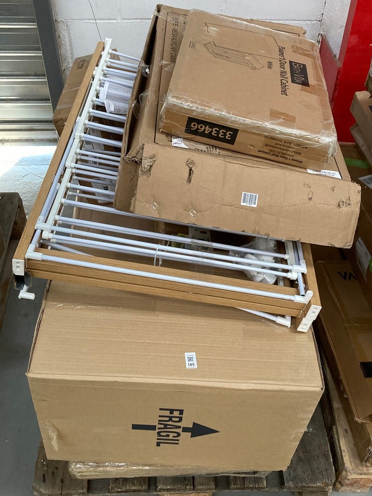 PALLET CONTAINING A VARIETY OF FURNITURE, INCLUDIN