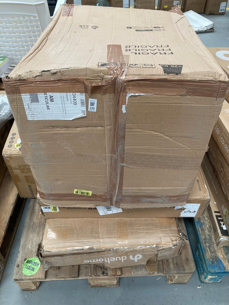 PALLET CONTAINING A VARIETY OF FURNITURE, INCLUDIN