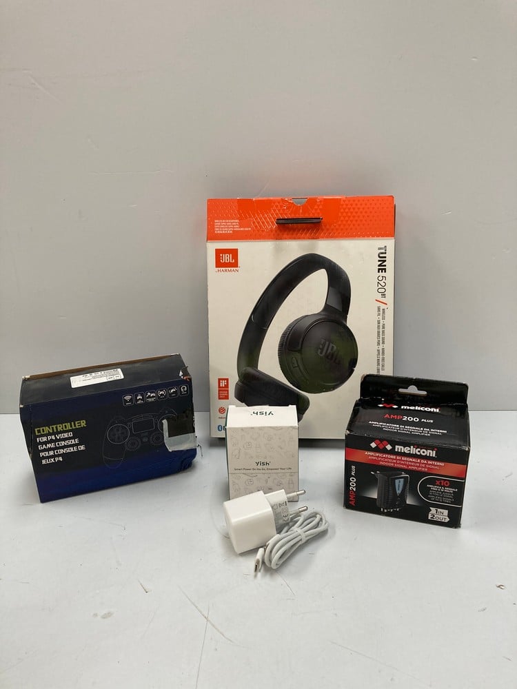 4 X TECHNOLOGY PRODUCTS: VARIOUS BRANDS AND MODELS