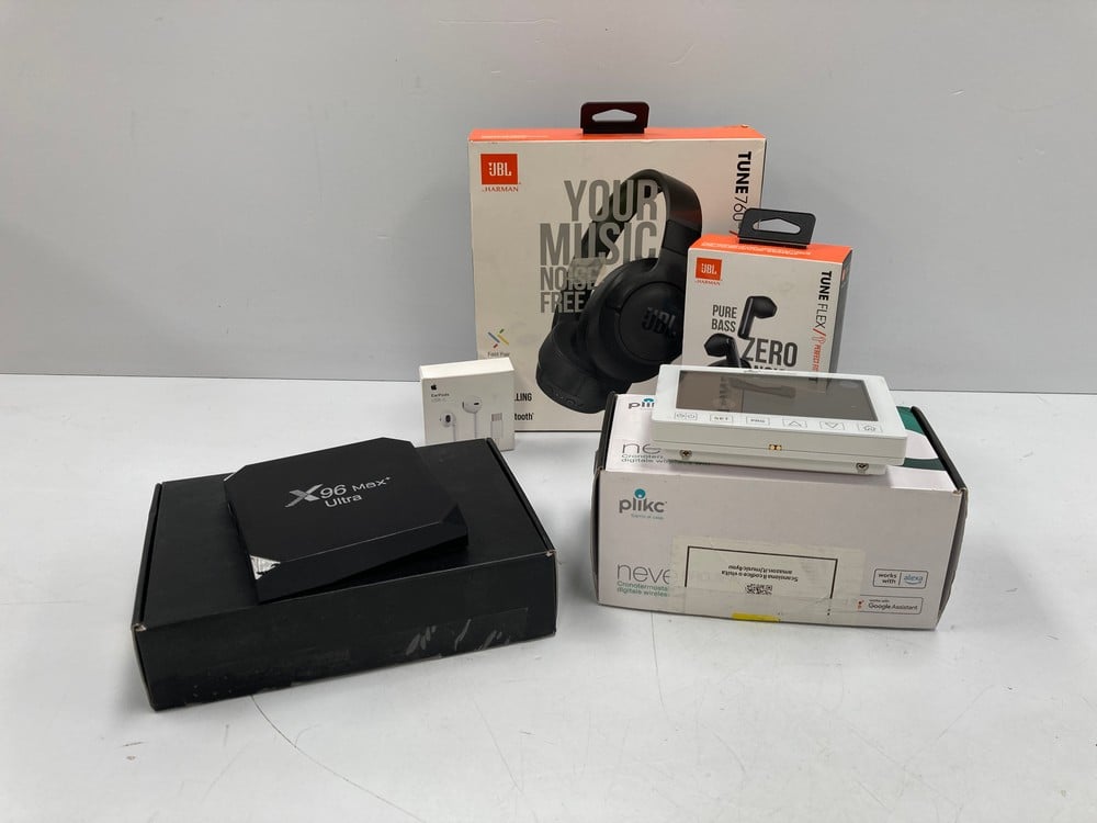 5 X TECHNOLOGY PRODUCTS: VARIOUS BRANDS AND MODELS