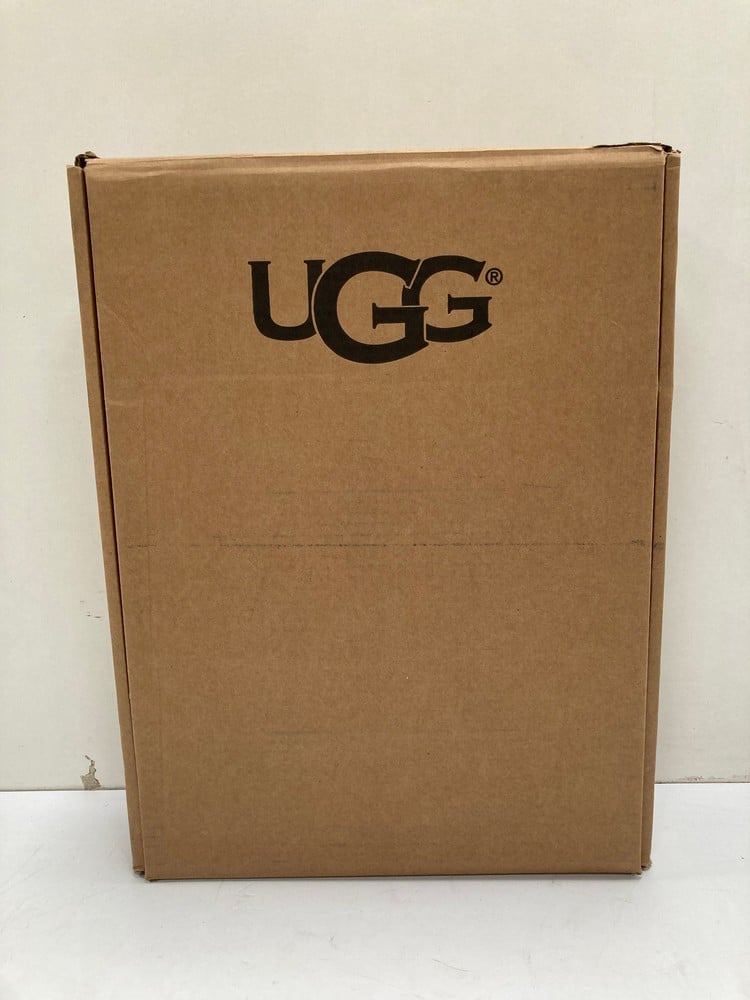UGG ADALEE 10483 - REVERSIBLE SOFT FAUX FUR BLANKE