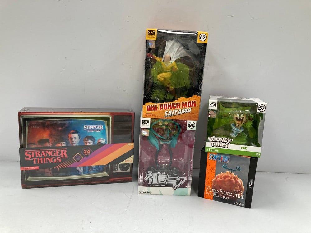 5 X TOYS FROM VARIOUS BRANDS AND TYPES, INCLUDING 