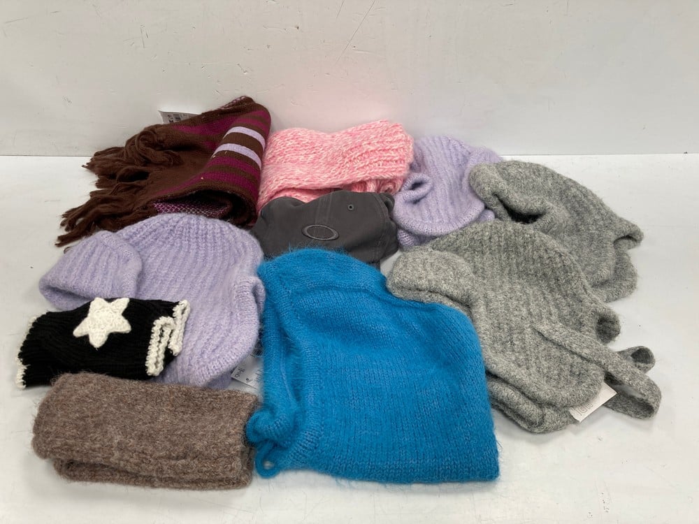 10 X PREMIUM DESIGNER CLOTHING, ONE-SIZE-FITS-ALL,