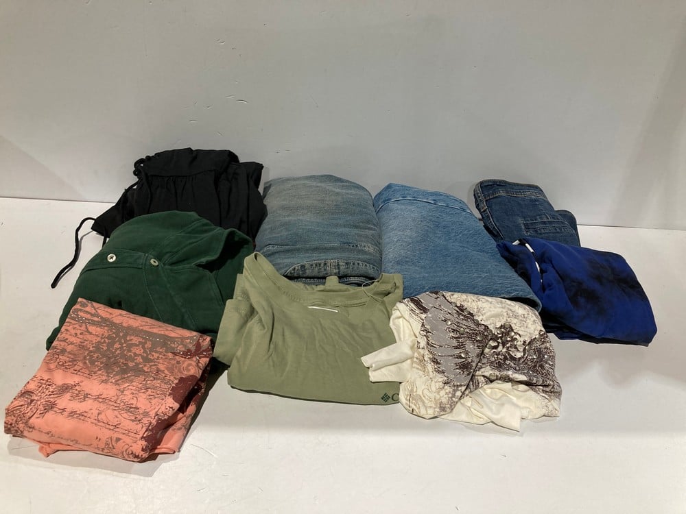 9 X PREMIUM DESIGNER CLOTHING IN VARIOUS STYLES AN