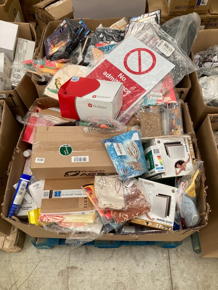 PALLET OF MISCELLANEOUS ITEMS INCLUDING A KRAFT NO