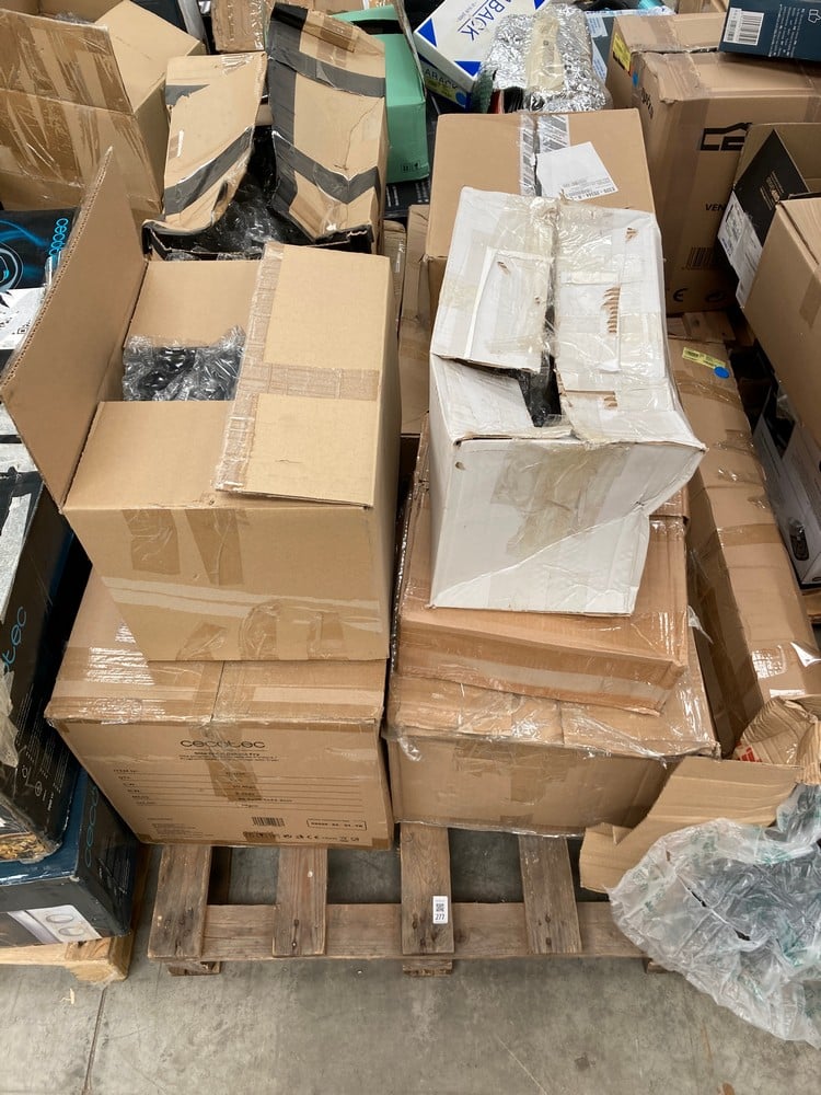 MIXED ASSORTMENT OF ITEMS, INCLUDING A CECOTEC ROC